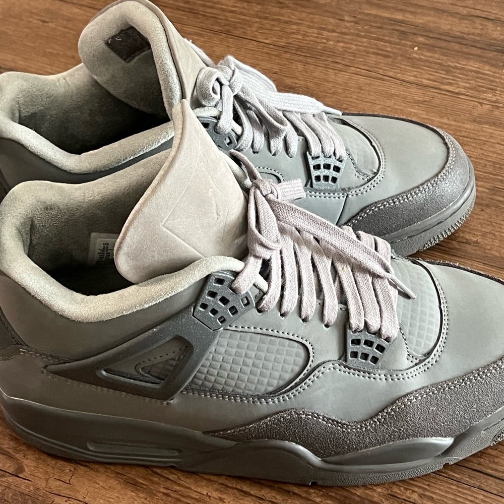 Jordan 4 Men's Cement Gray Sneakers